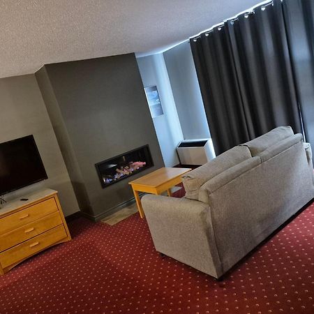 Hotel Baie Saint Paul エクステリア 写真