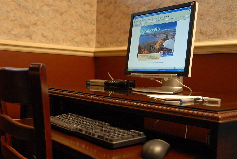 Hotel Baie Saint Paul エクステリア 写真