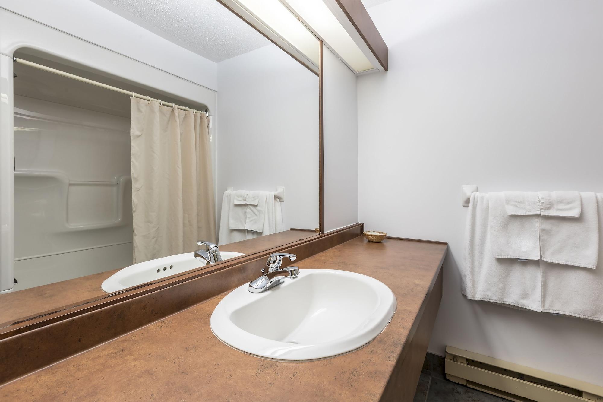 Hotel Baie Saint Paul エクステリア 写真