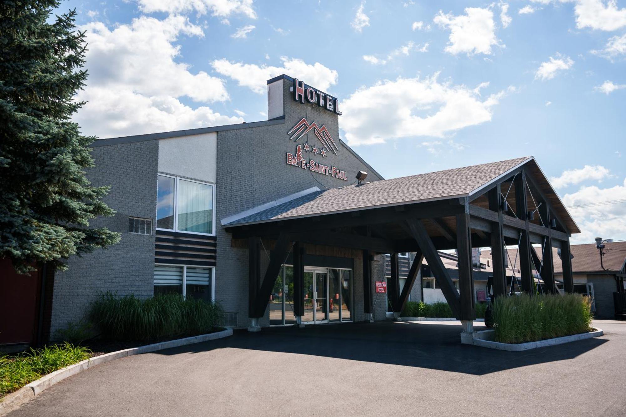 Hotel Baie Saint Paul エクステリア 写真