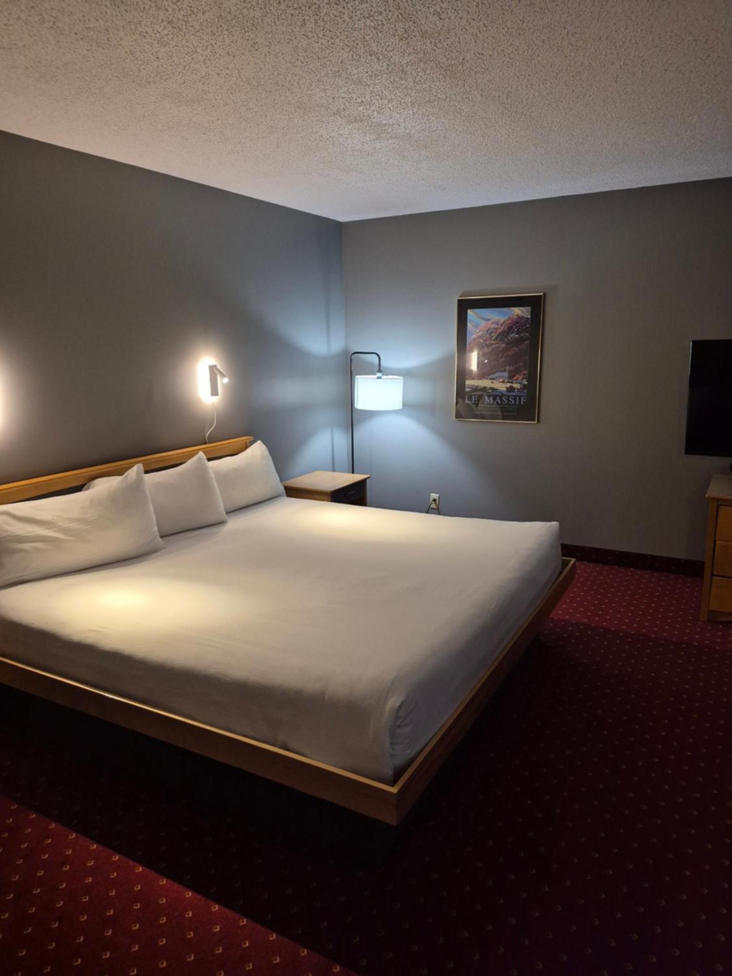 Hotel Baie Saint Paul エクステリア 写真