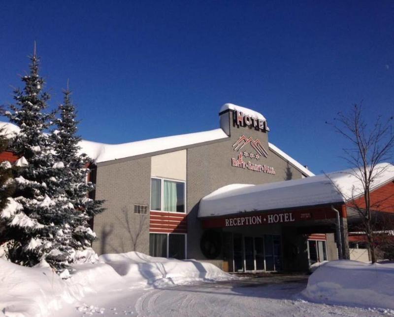 Hotel Baie Saint Paul エクステリア 写真
