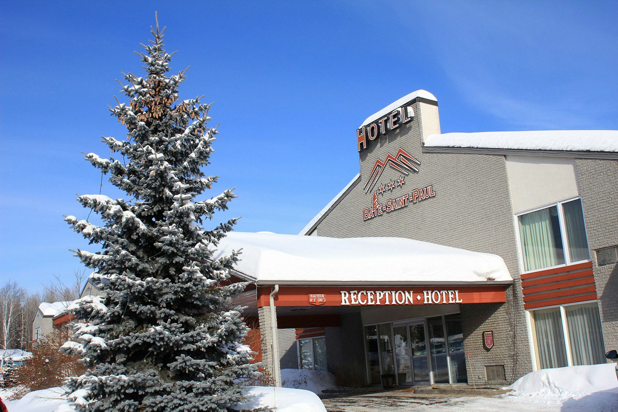 Hotel Baie Saint Paul エクステリア 写真